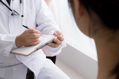 cancer symptoms | CU Gynecologic Oncology | Denver| doctor with check list